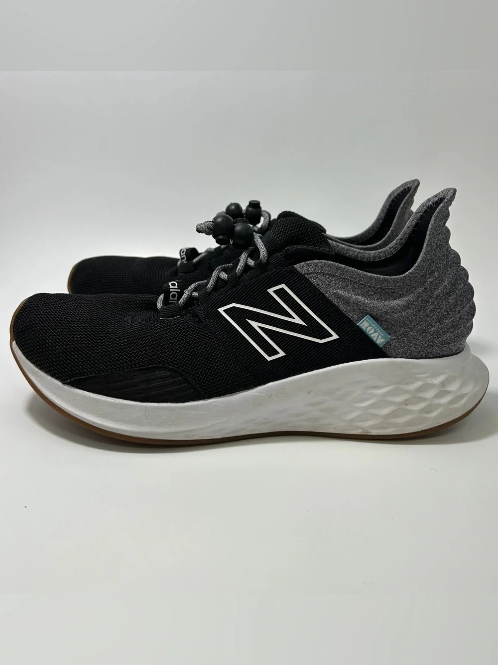New Balance Fresh Foam ROAV V1 Men's 10.5 Running Shoes Hiking Sneakers Thick